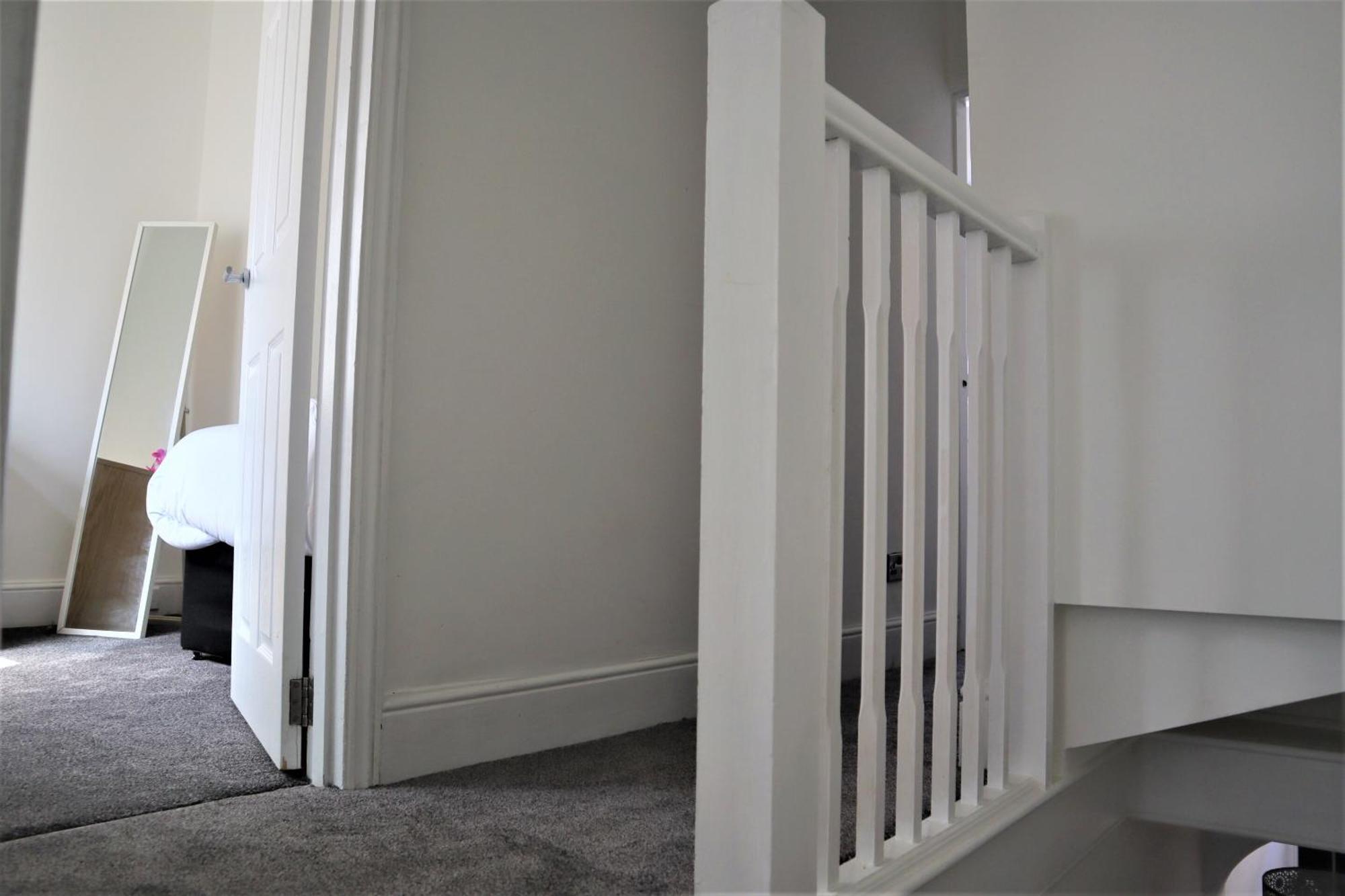 Victoria 4 Bedroom Serviced House Short Lets - Near Northampton Gen Hosp & Town Centre Bagian luar foto